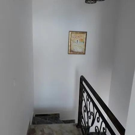 Apartament Akrotiriya *